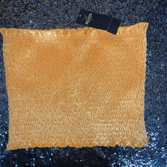 Hollister Velvet Yellow Crop Top - Picture 2 of 2